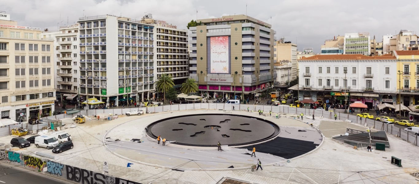 Ομόνοια: Μετακομίζει το υπουργείο Τουρισμού στο πρώην ξενοδοχείο Ambassadeur (φώτο)